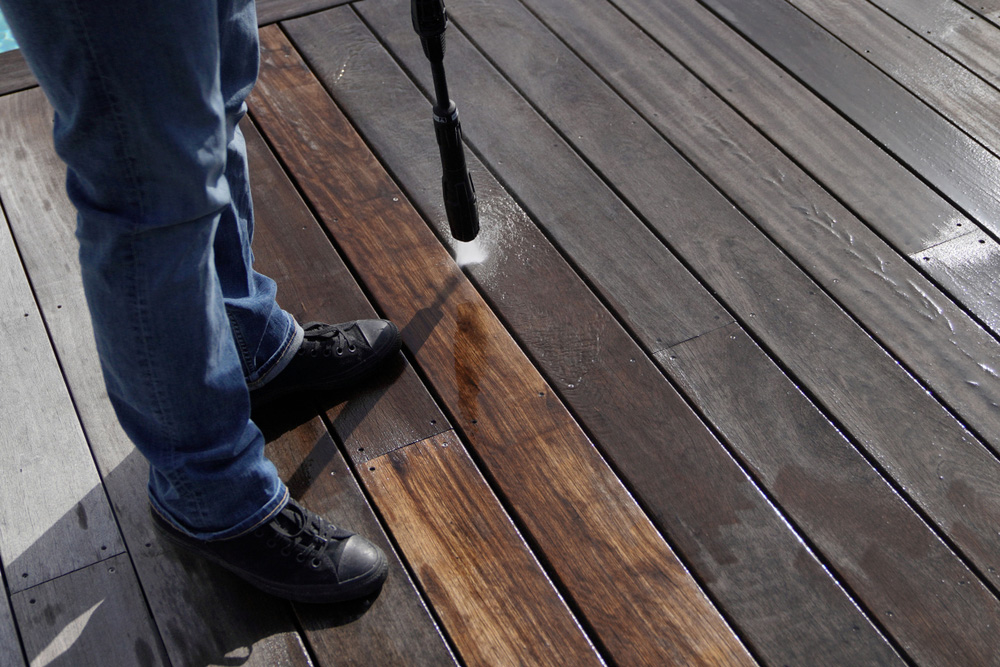 Professional pressure washing service